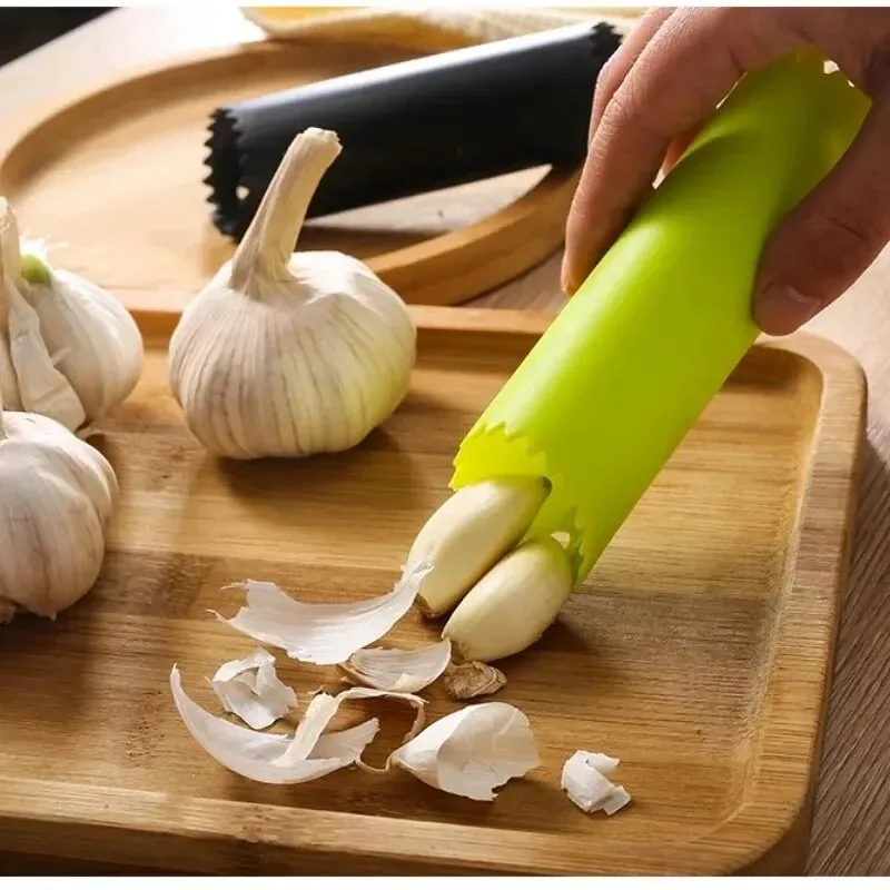 Garlic Stripper Tube Peeling G - Kitchen Gadgets Useful のレビューと価格