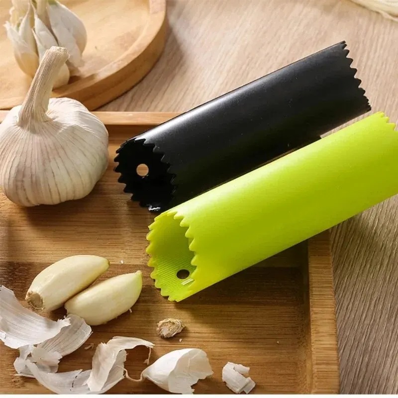 Garlic Stripper Tube Peeling G - Kitchen Gadgets Useful のレビューと価格