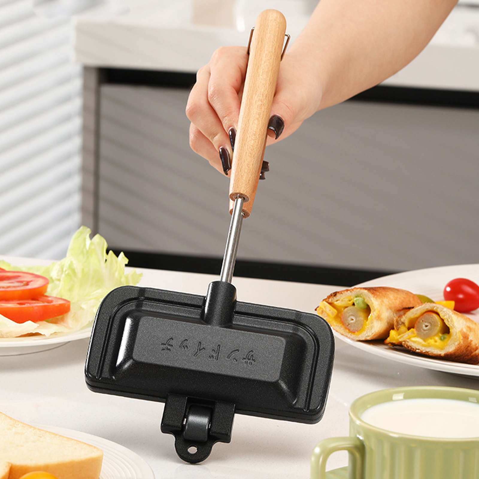 Cast Iron Sandwich Maker with  - Breakfast Sandwich Maker のレビューと価格