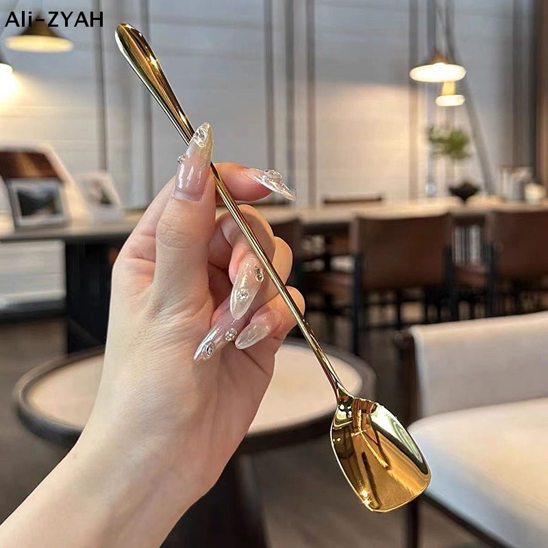 【Z】Stainless Steel Round Spoon - Kitchen.Gadgets With A Z のレビューと価格