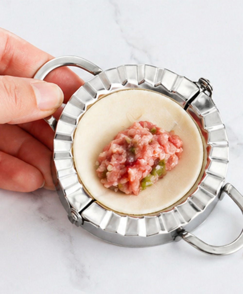Manual Dumpling Maker Stainles - Kitchen Gadgets Useful のレビューと価格